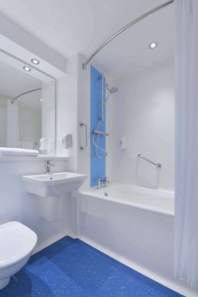 Travelodge Preston Central Номер фото